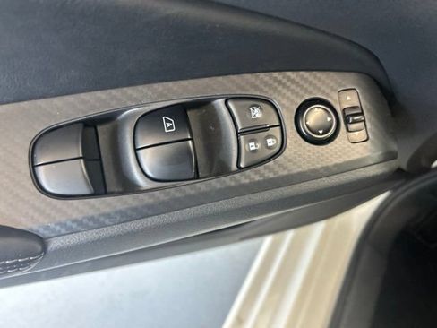 Used 2025 Nissan Altima 2.5 SV FWD image 25