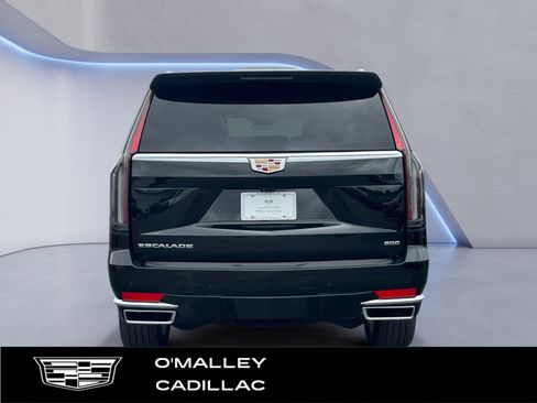 Used 2022 Cadillac Escalade ESV Premium Luxury AWD/4WD image 4