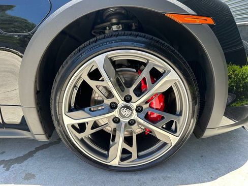 Certified 2024 Porsche Taycan 4S AWD/4WD image 15