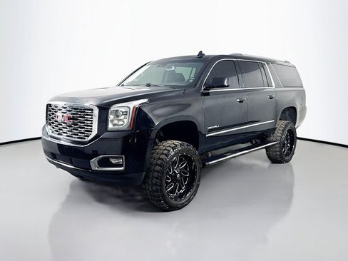 Used 2018 GMC Yukon XL Denali w/ Denali Ultimate Package AWD/4WD image 1
