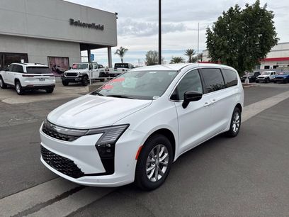 New 2027 Chrysler Pacifica Select w/ Family Tech Group