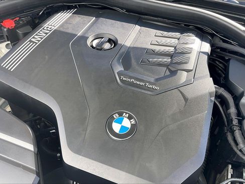 Used 2021 BMW 430i xDrive Coupe w/ M Sport Package image 36