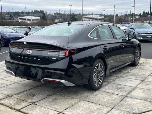 New 2026 Hyundai Sonata SEL FWD image 8