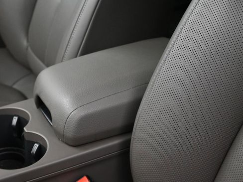 Certified 2026 Porsche Macan image 21