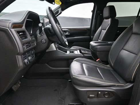 Certified 2023 Chevrolet Suburban Premier w/ Max Trailering Package image 18