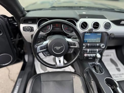 Used 2016 Ford Mustang Premium image 30