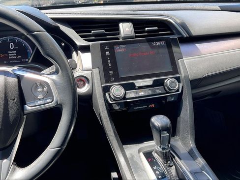 Used 2016 Honda Civic Touring image 5