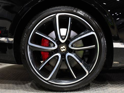 Used 2020 Bentley Continental GT image 13