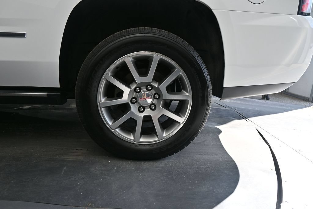 Used 2018 GMC Yukon Denali AWD/4WD image 12