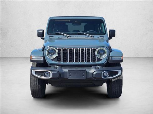 Used 2024 Jeep Wrangler Unlimited Sahara w/ Technology Group AWD/4WD image 2