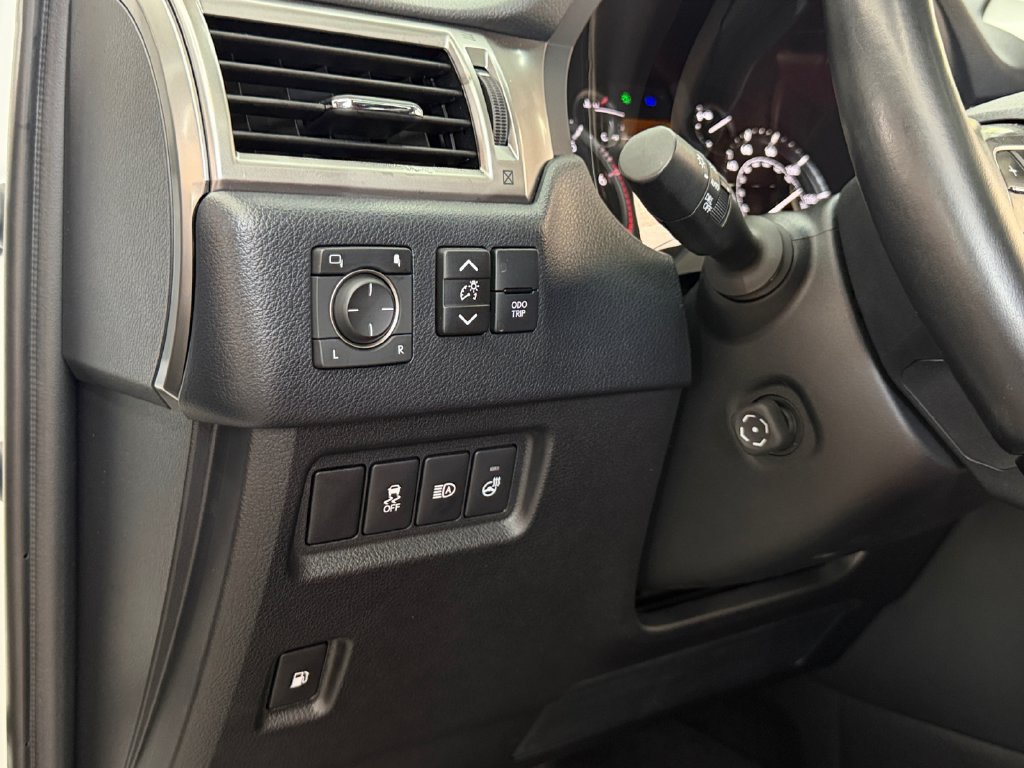 Used 2023 Lexus GX 460 Premium w/ Premium Package AWD/4WD image 22