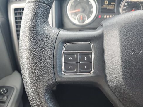 Used 2017 RAM 1500 Express RWD image 18