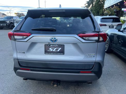 Used 2020 Toyota RAV4 Limited image 7