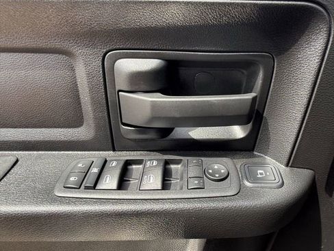 Used 2024 RAM 3500 Tradesman w/ Chrome Appearance Group AWD/4WD image 23