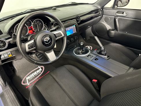 Used 2006 MAZDA MX-5 Miata Touring RWD image 15