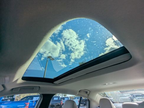 New 2026 Nissan Sentra SL w/ Floor Mat Package image 22