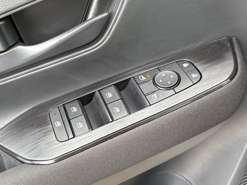 New 2026 Nissan Kicks S FWD image 24
