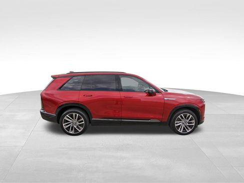 New 2026 Cadillac Vistiq Premium Luxury AWD/4WD image 5