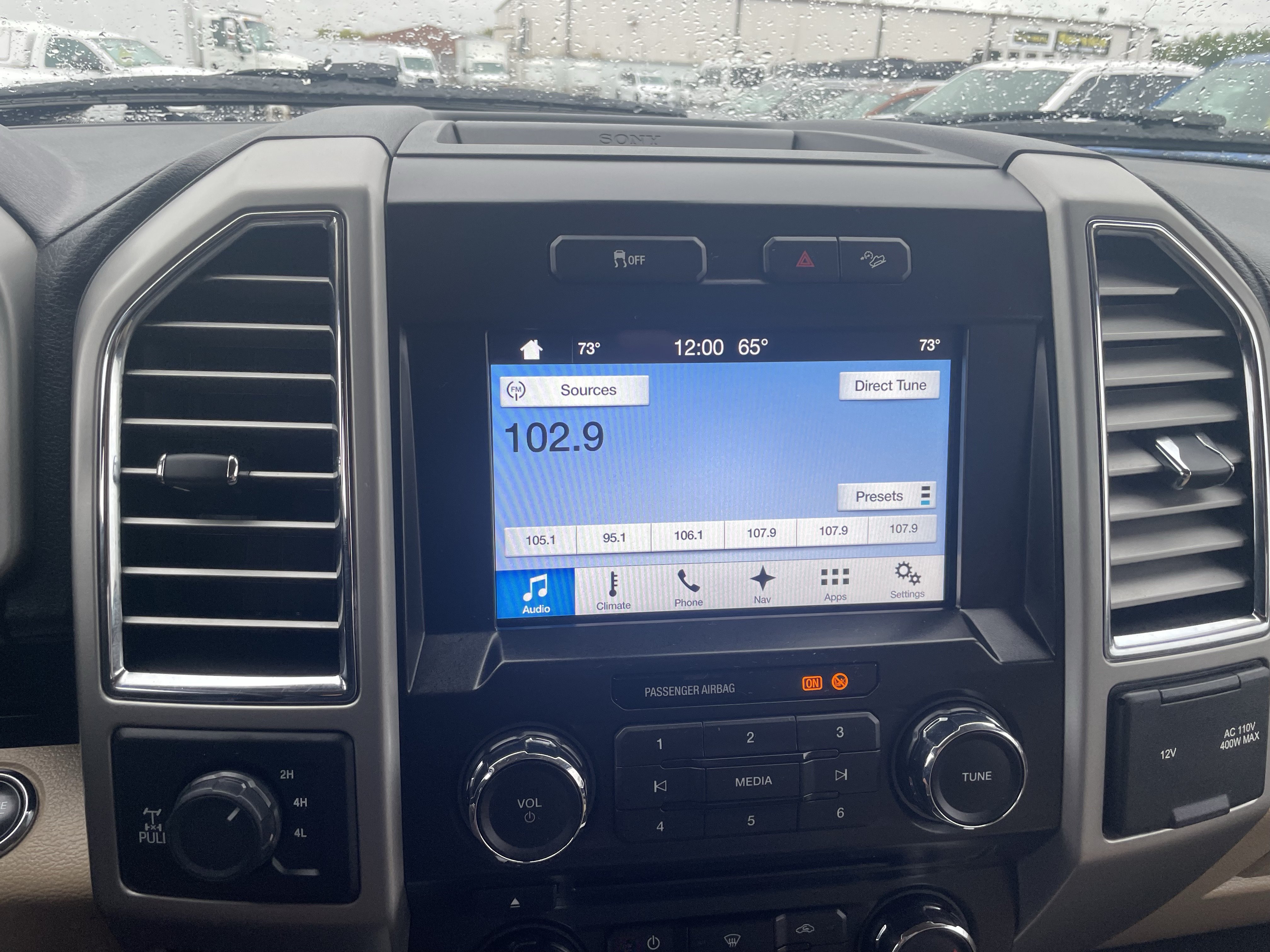 Used 2017 Ford F350 Lariat AWD/4WD image 22