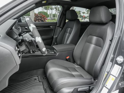 Used 2025 Honda Civic Sport image 17