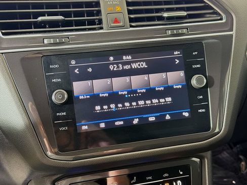 Used 2023 Volkswagen Tiguan SE R-Line FWD image 38