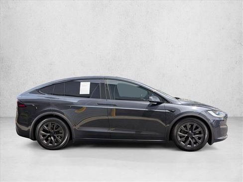 Used 2024 Tesla Model X AWD/4WD image 4