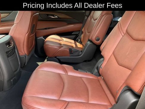 Used 2019 Cadillac Escalade Premium Luxury AWD/4WD image 18