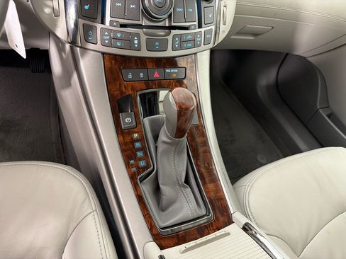 Used 2013 Buick LaCrosse Leather FWD image 16