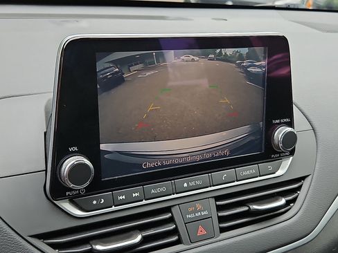 Certified 2019 Nissan Altima 2.5 S FWD image 17
