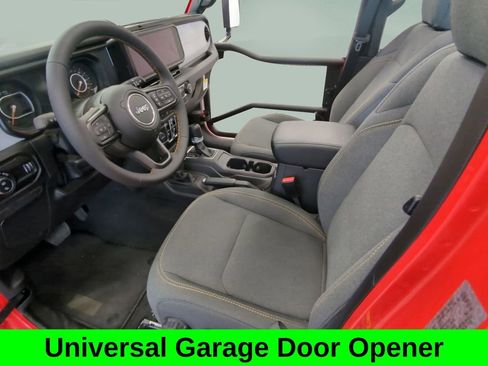 Used 2024 Jeep Gladiator Sport AWD/4WD image 10