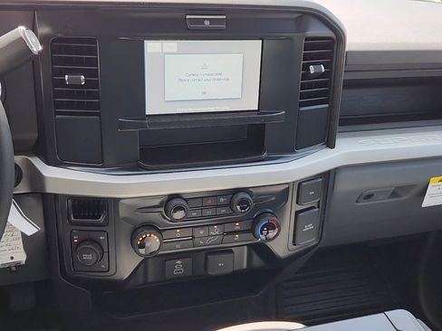 New 2025 Ford F550 4x4 Crew Cab image 21