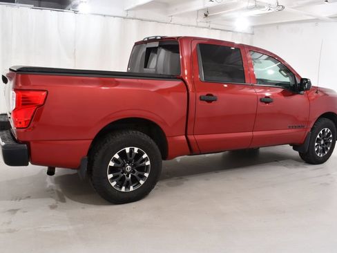 Used 2019 Nissan Titan S AWD/4WD image 11