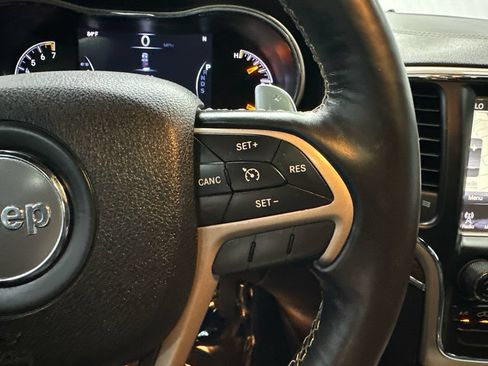 Used 2014 Jeep Grand Cherokee Overland RWD image 29