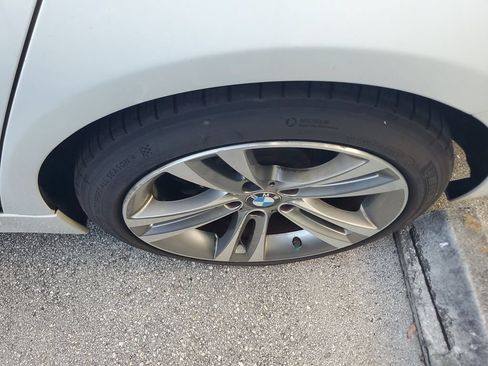Used 2013 BMW 328i xDrive Sedan AWD/4WD image 6