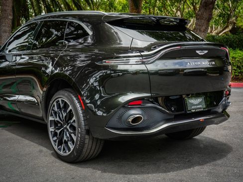 Used 2022 Aston Martin DBX AWD/4WD image 11