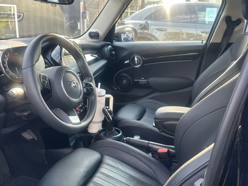 Used 2024 MINI Cooper S FWD image 9