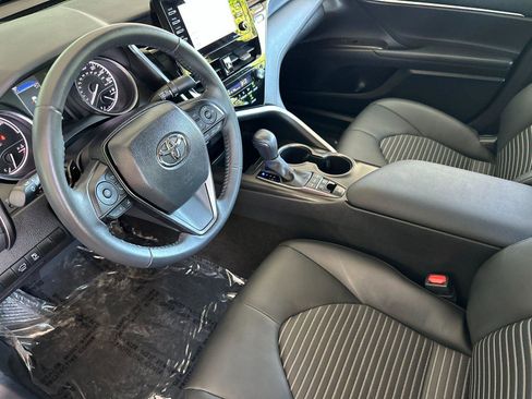Used 2024 Toyota Camry SE FWD image 9