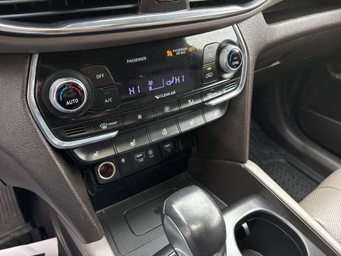 Used 2019 Hyundai Santa Fe AWD image 22