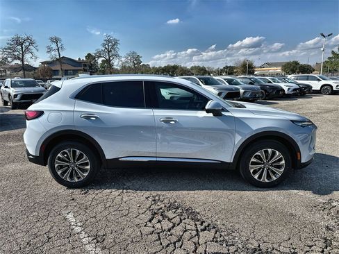 New 2026 Buick Envision Preferred image 10