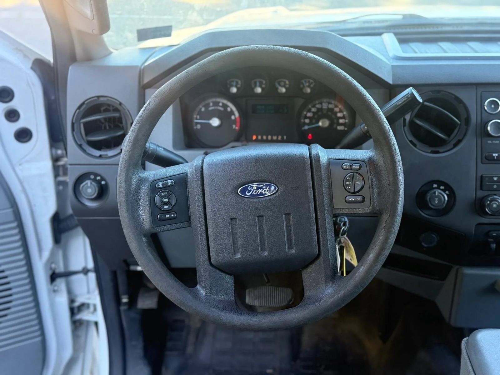 Used 2015 Ford F250 XL w/ Power Equipment Group AWD/4WD image 15