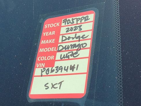 Used 2023 Dodge Durango SXT image 30