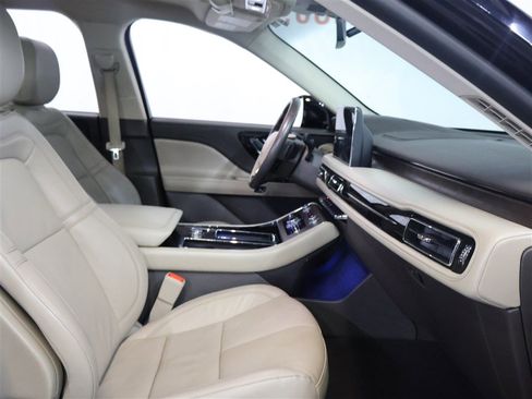 Used 2020 Lincoln Aviator Reserve w/ Equipment Group 201A image 15