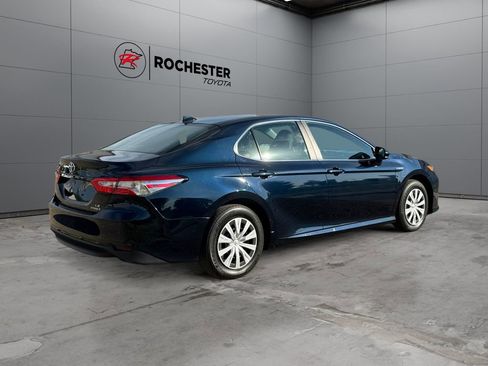 Certified 2019 Toyota Camry LE FWD image 5