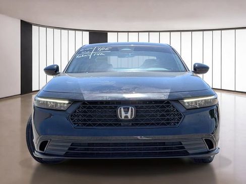 Used 2025 Honda Accord Sport image 2