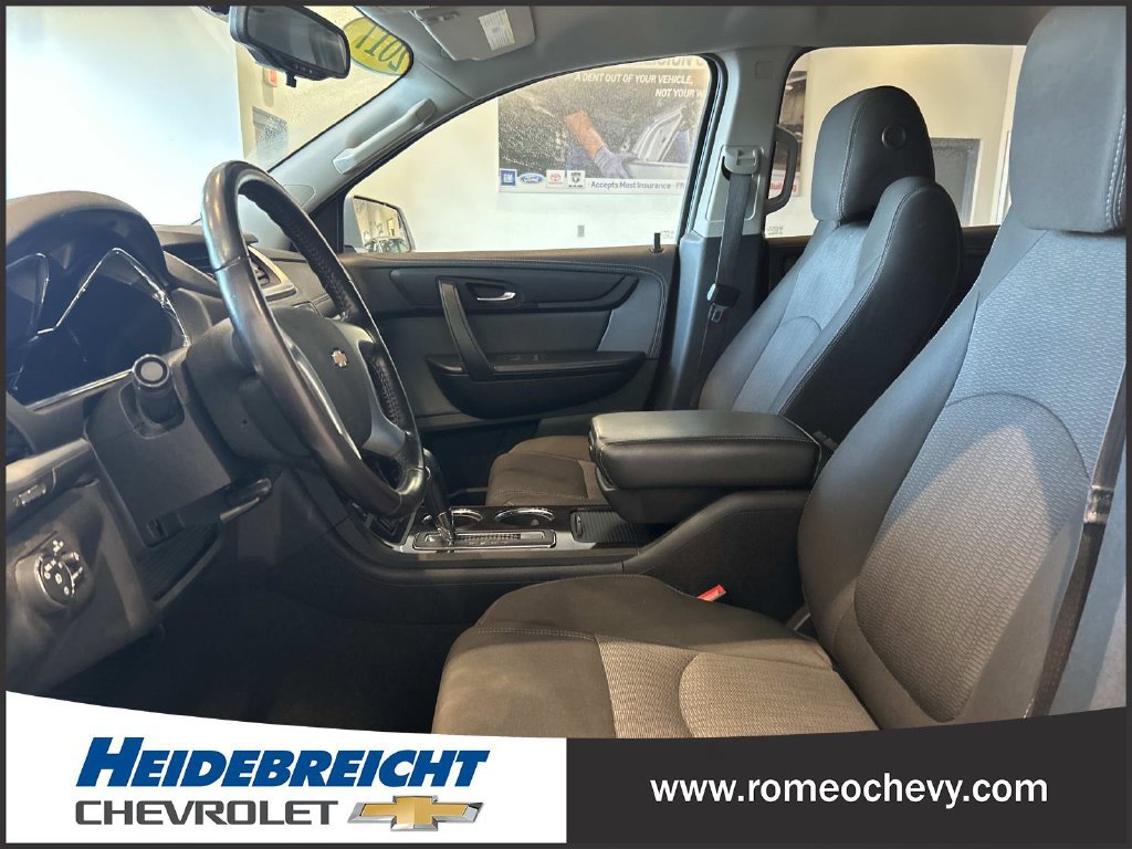 Used 2017 Chevrolet Traverse LT w/ Style and Technology Package AWD/4WD image 13