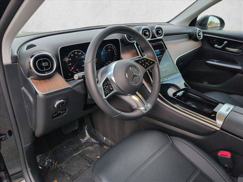 Certified 2025 Mercedes-Benz GLC 350e 4MATIC image 10