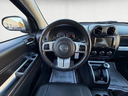 Used 2017 Jeep Compass High Altitude image 12