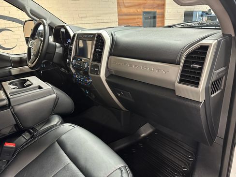 Used 2021 Ford F350 Lariat w/ Lariat Ultimate Package AWD/4WD image 26
