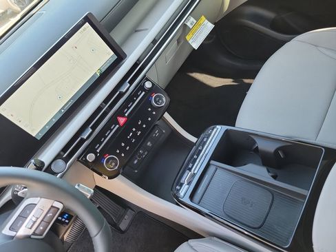 New 2026 Hyundai Tucson Limited image 42