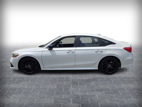 Used 2024 Honda Civic Sport image 4